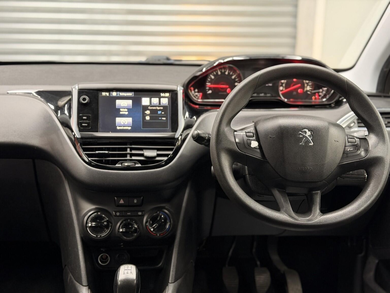 Used Peugeot 208 for sale - 78203900: Photo 44