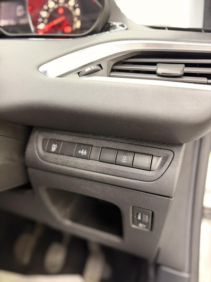 Used Peugeot 208 for sale - 78203900: Photo 56