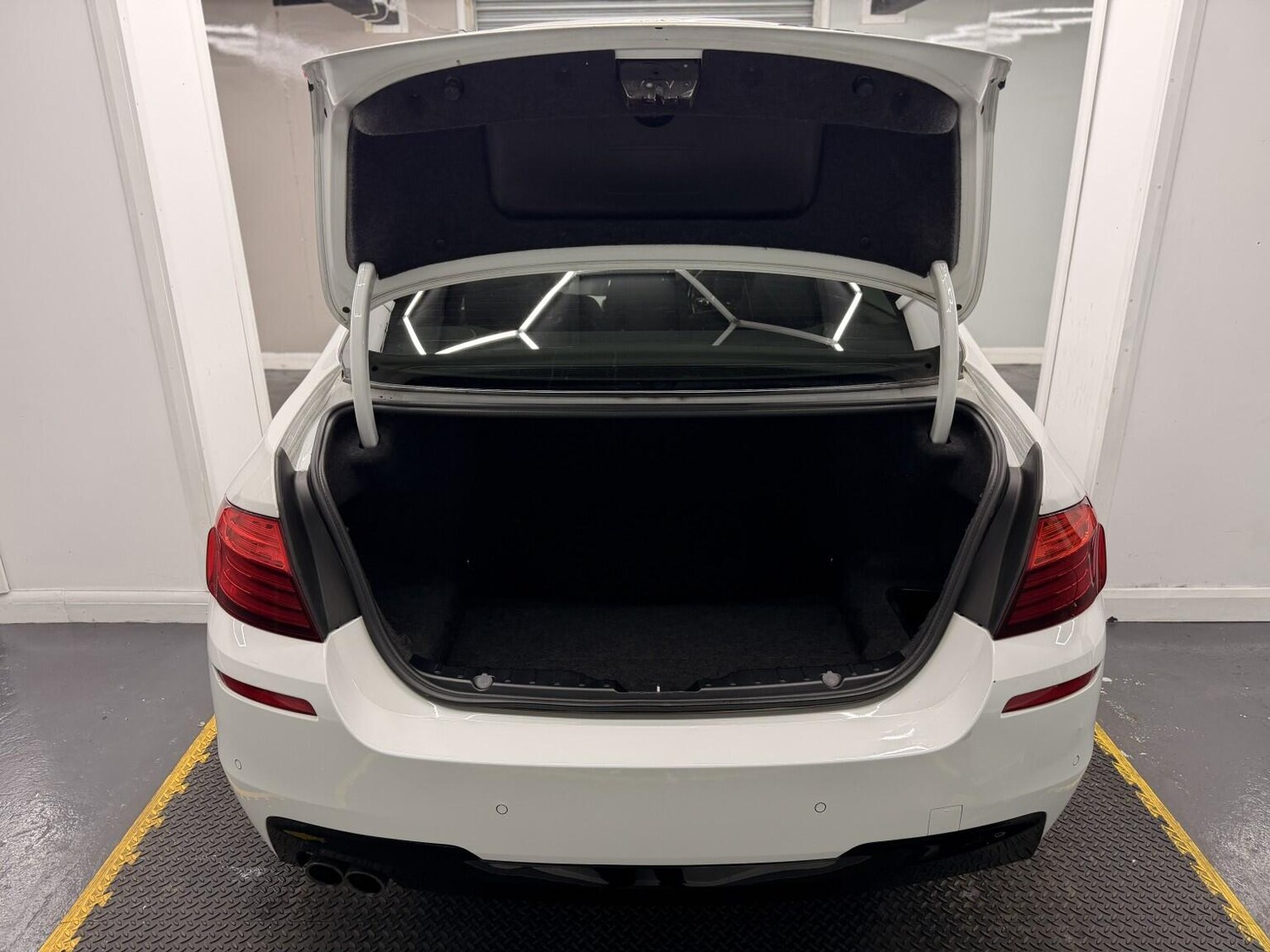 Used BMW 5 Series for sale - 78214369: Photo 66