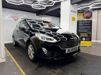 Used Ford Fiesta 2018 for sale - 79472371: Photo