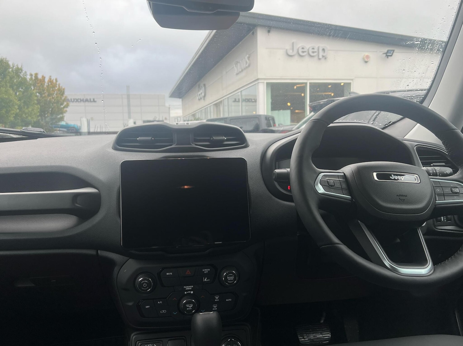 Used Jeep Renegade 2025 for sale - 77903840: Photo 11