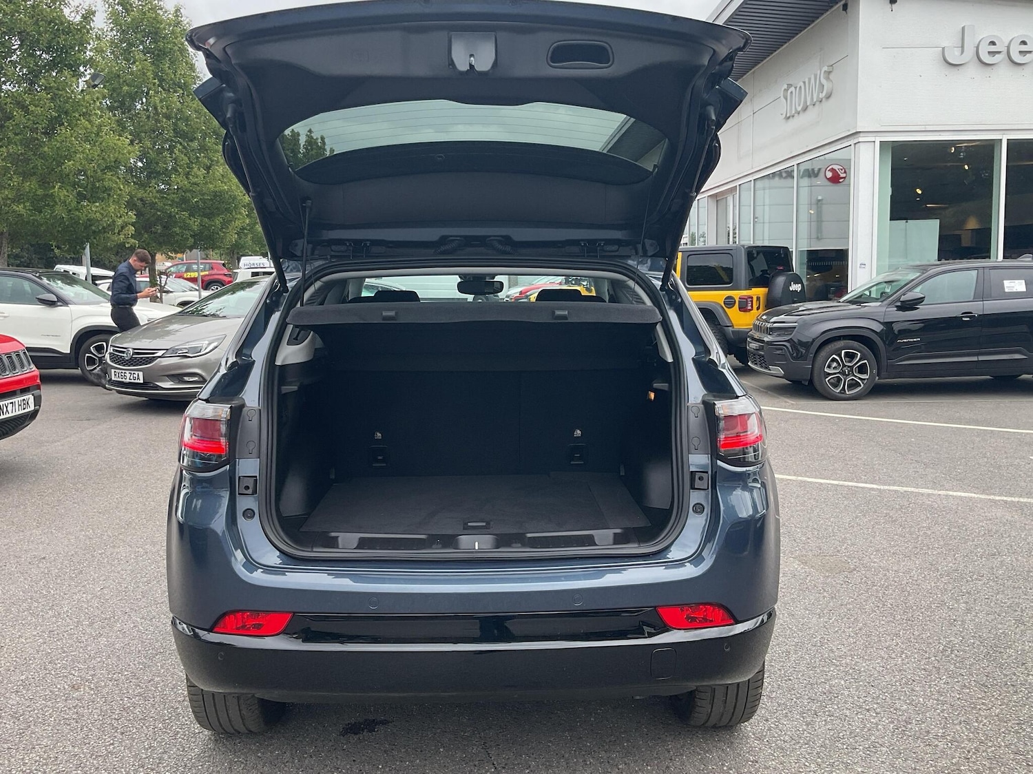 Used Jeep Compass 2024 for sale - 76677184: Photo 15