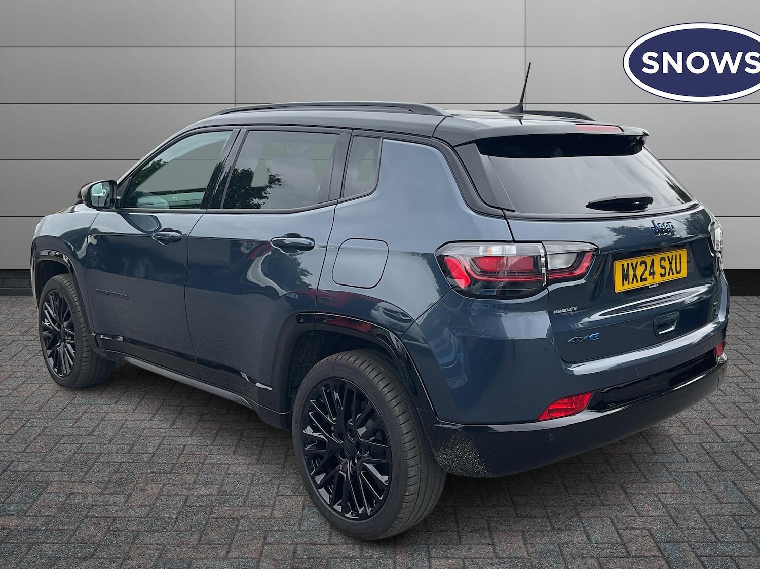 Used Jeep Compass 2024 for sale - 76677184: Photo 2