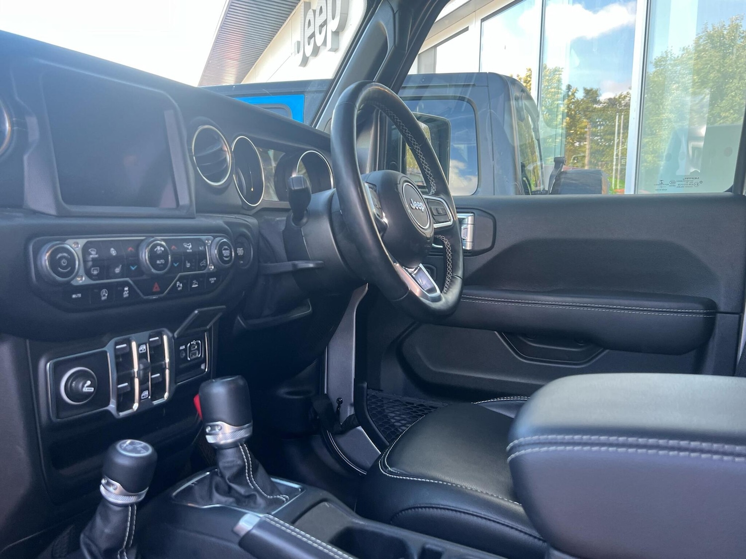 Used Jeep Wrangler 2021 for sale - 76681003: Photo 12