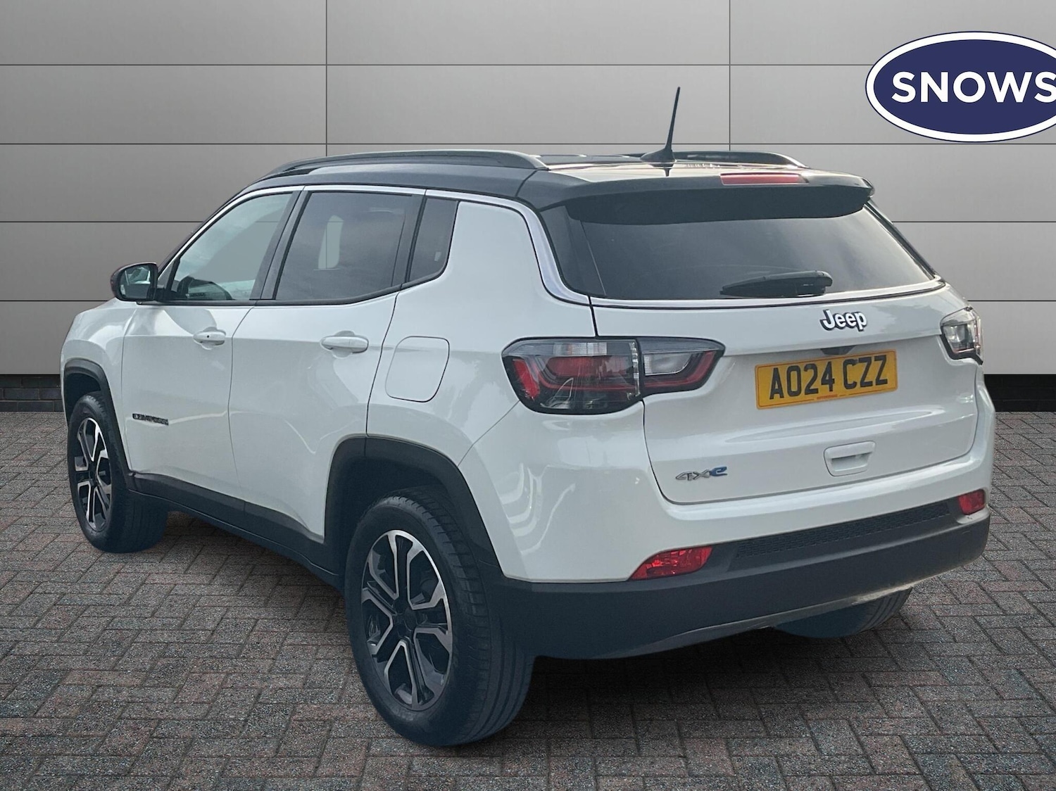 Used Jeep Compass 2024 for sale - 76677495: Photo 2