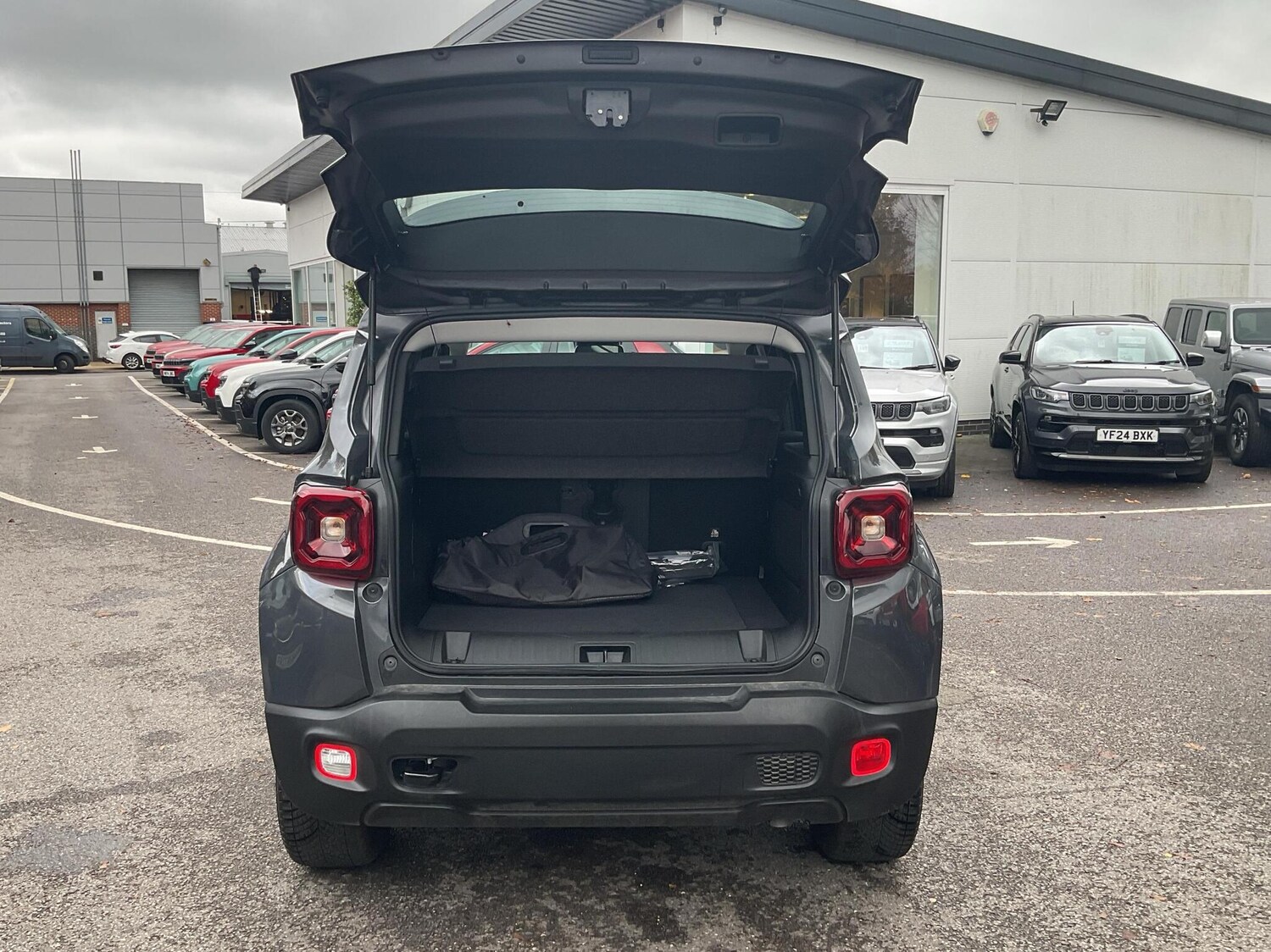 Used Jeep Renegade 2025 for sale - 77565420: Photo 15