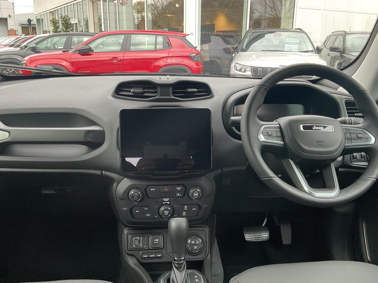 Used Jeep Renegade 2025 for sale - 78059460: Photo 11