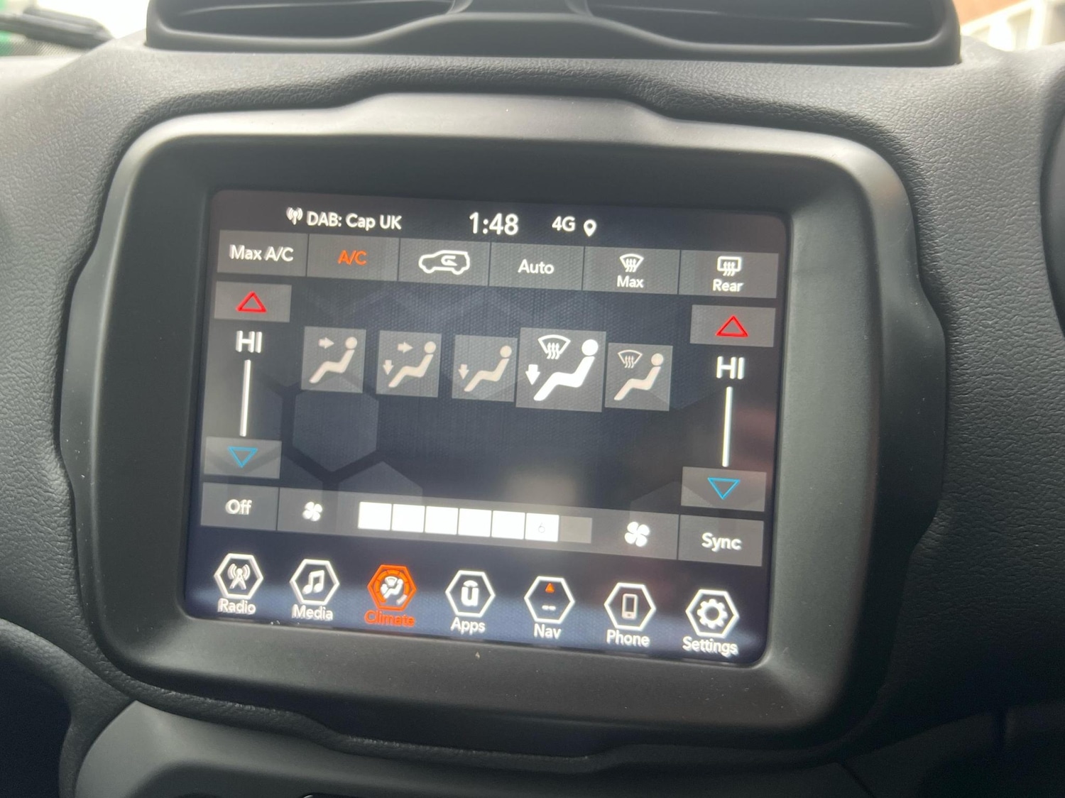 Used Jeep Renegade 2024 for sale - 77630104: Photo 14