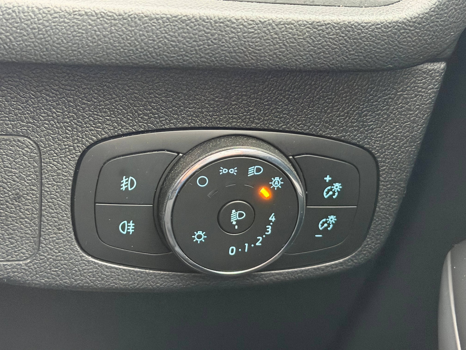 Used Ford Focus 2023 for sale - 76450515: Photo 28