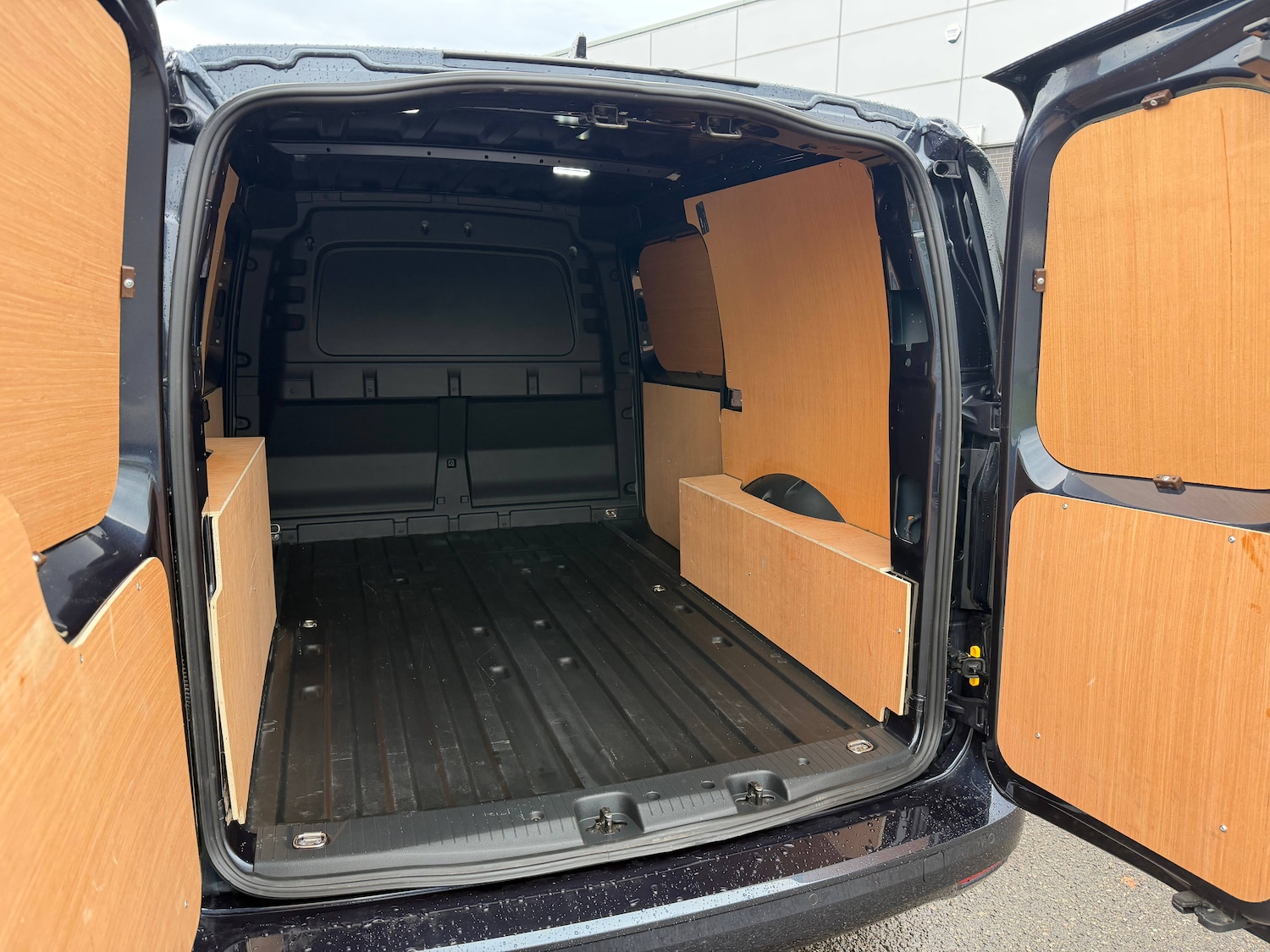 Used Ford Transit Connect 2025 for sale - 76488561: Photo 12