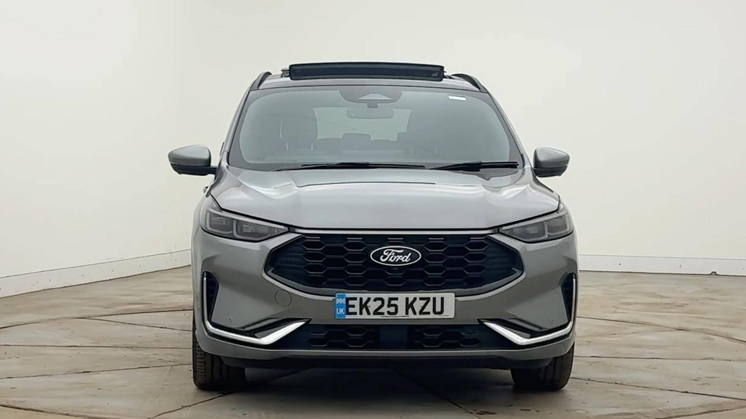 Used Ford Kuga 2025 for sale - 78025808: Photo 2