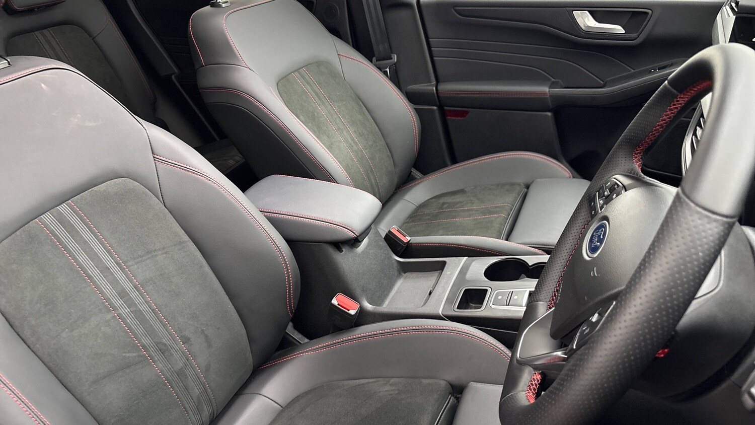 Used Ford Kuga 2025 for sale - 78025808: Photo 9