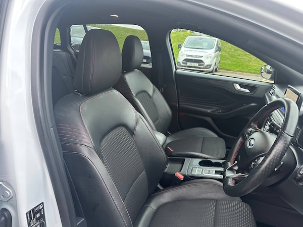 Used Ford Focus 2020 for sale - 76303001: Photo 18