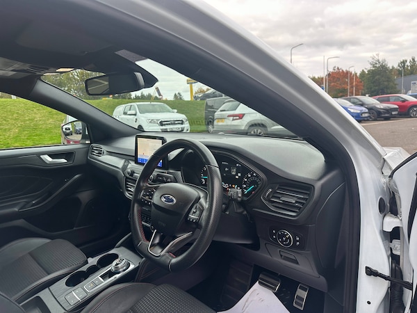Used Ford Focus 2020 for sale - 76303001: Photo 19