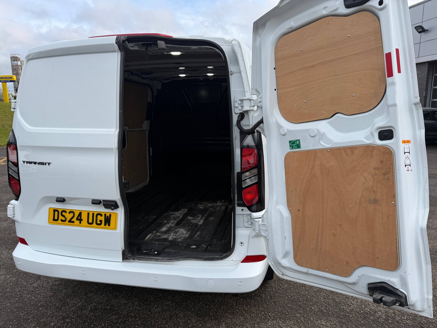 Used Ford Transit Custom 2024 for sale - 77517744: Photo 13