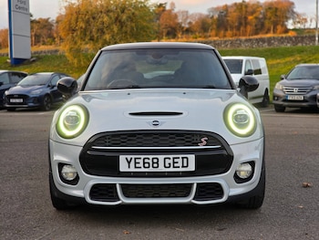 Used MINI Hatch 2019 for sale - 76589139: Photo