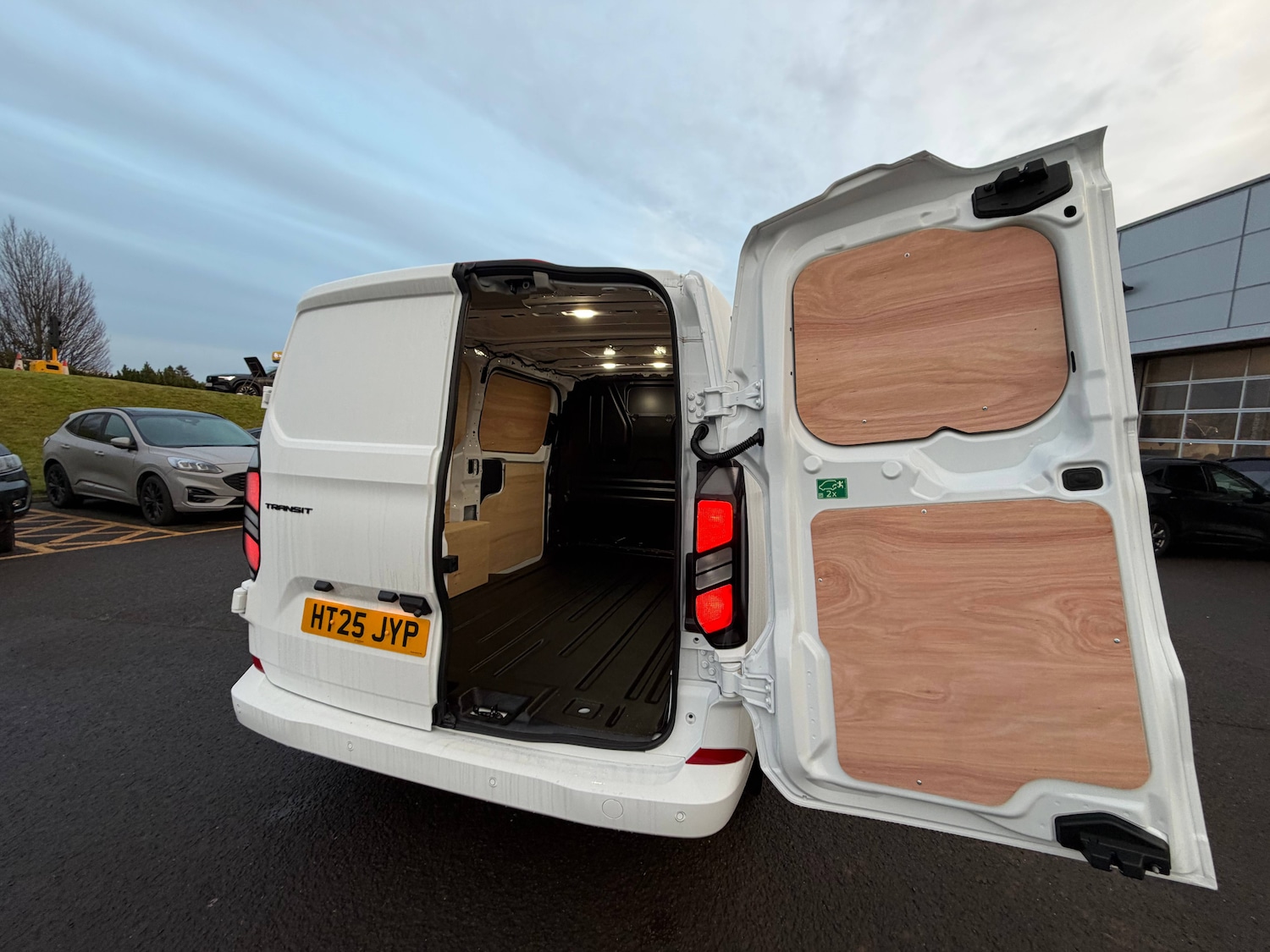 Used Ford Transit Custom 2025 for sale - 76949434: Photo 15