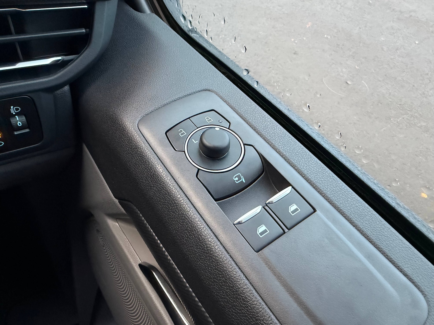 Used Ford Transit Custom 2025 for sale - 76949434: Photo 28