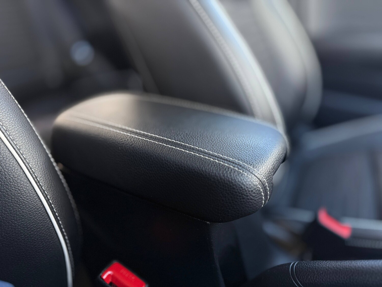 Used Kia Stonic 2022 for sale - 76220393: Photo 11