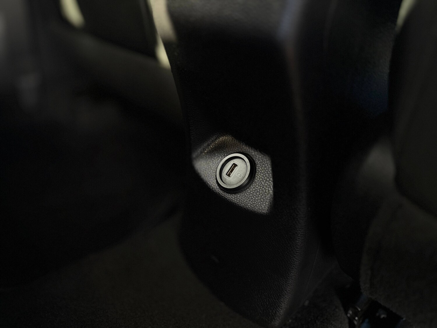 Used Kia Stonic 2022 for sale - 76220393: Photo 9