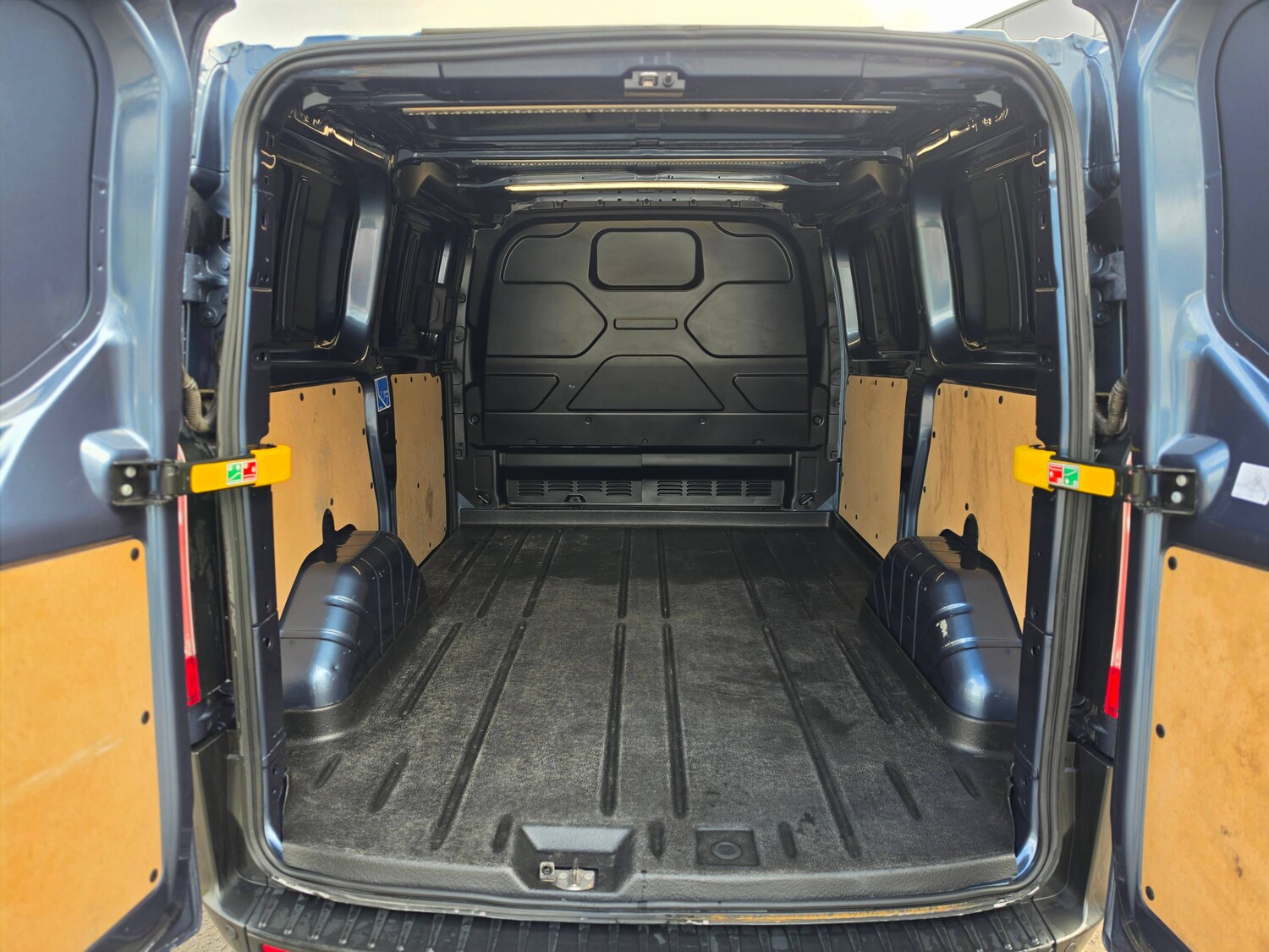 Used Ford Transit Custom for sale - 77901266: Photo 17