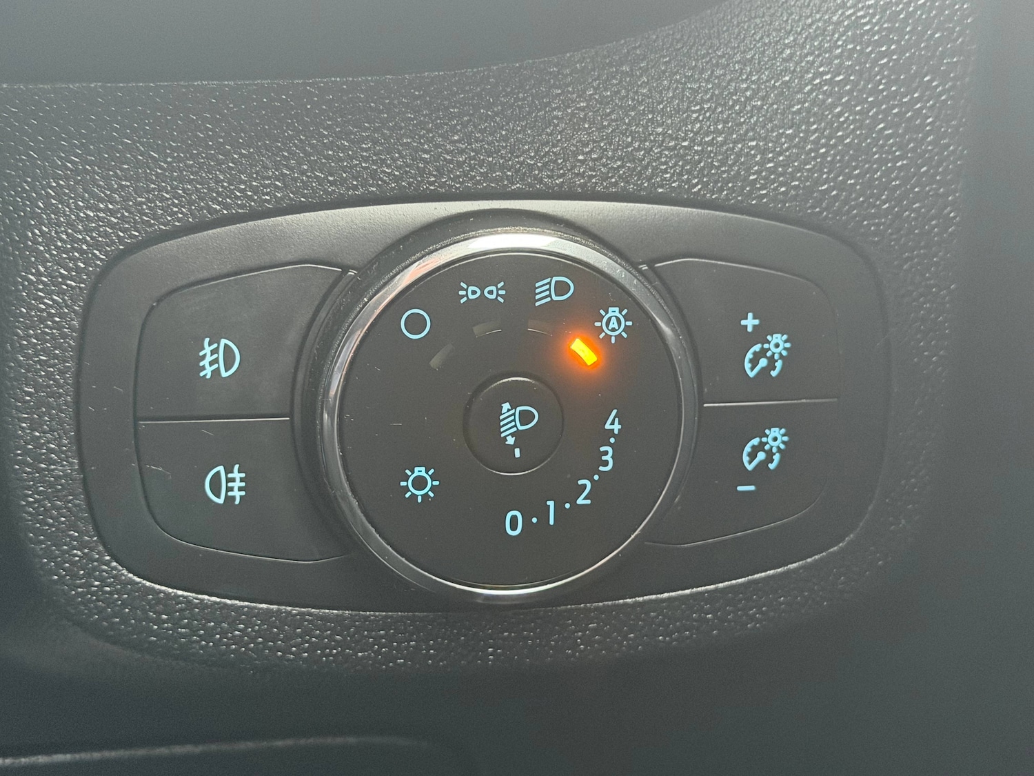 Used Ford Fiesta 2023 for sale - 77989405: Photo 25