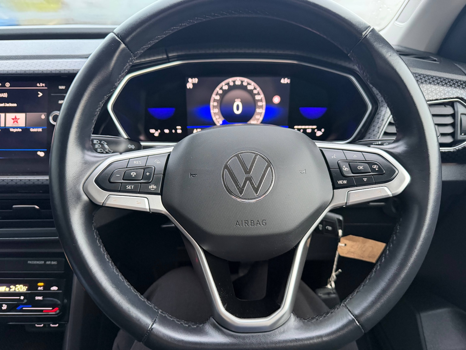 Used Volkswagen T-Cross 2022 for sale - 76918477: Photo 16