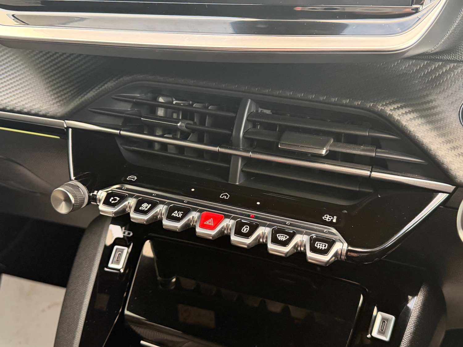 Used Peugeot 2008 2023 for sale - 77012346: Photo 22