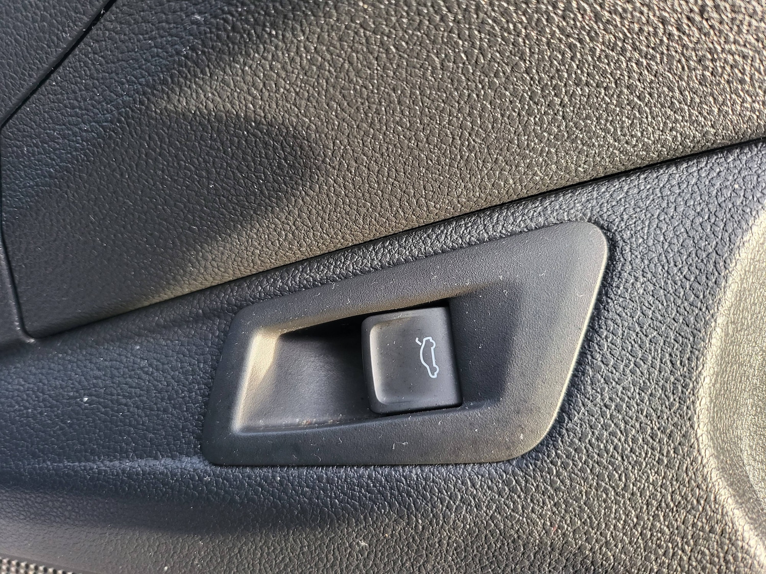 Used Volkswagen T-Roc 2018 for sale - 78001595: Photo 36