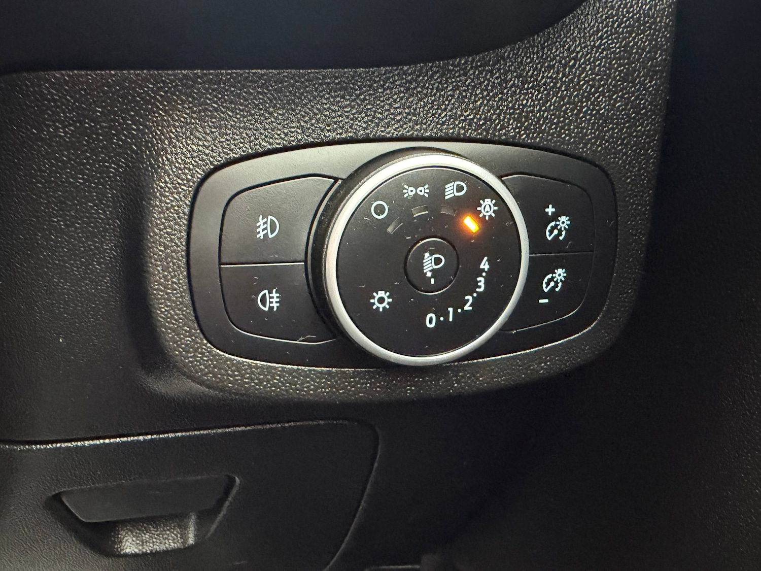 Used Ford Fiesta 2018 for sale - 77917534: Photo 24