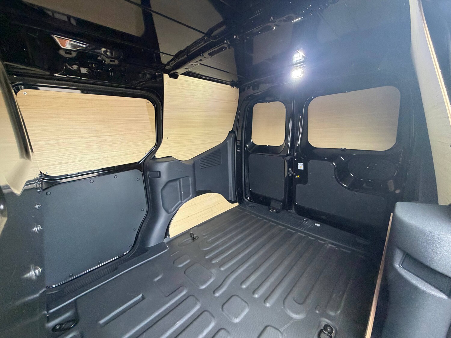 Used Ford Transit Courier 2024 for sale - 78121615: Photo 11