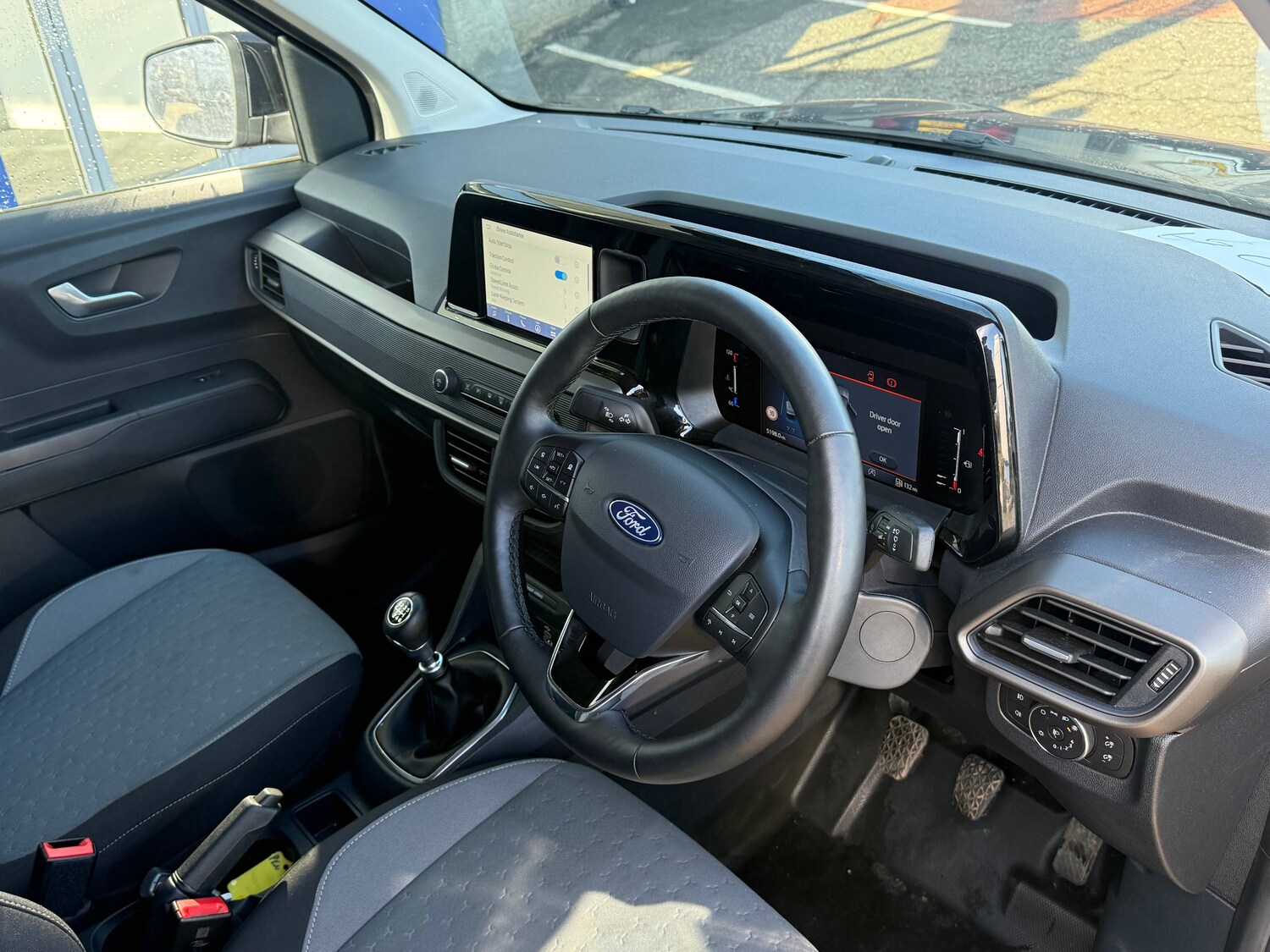 Used Ford Transit Courier 2024 for sale - 78121615: Photo 15