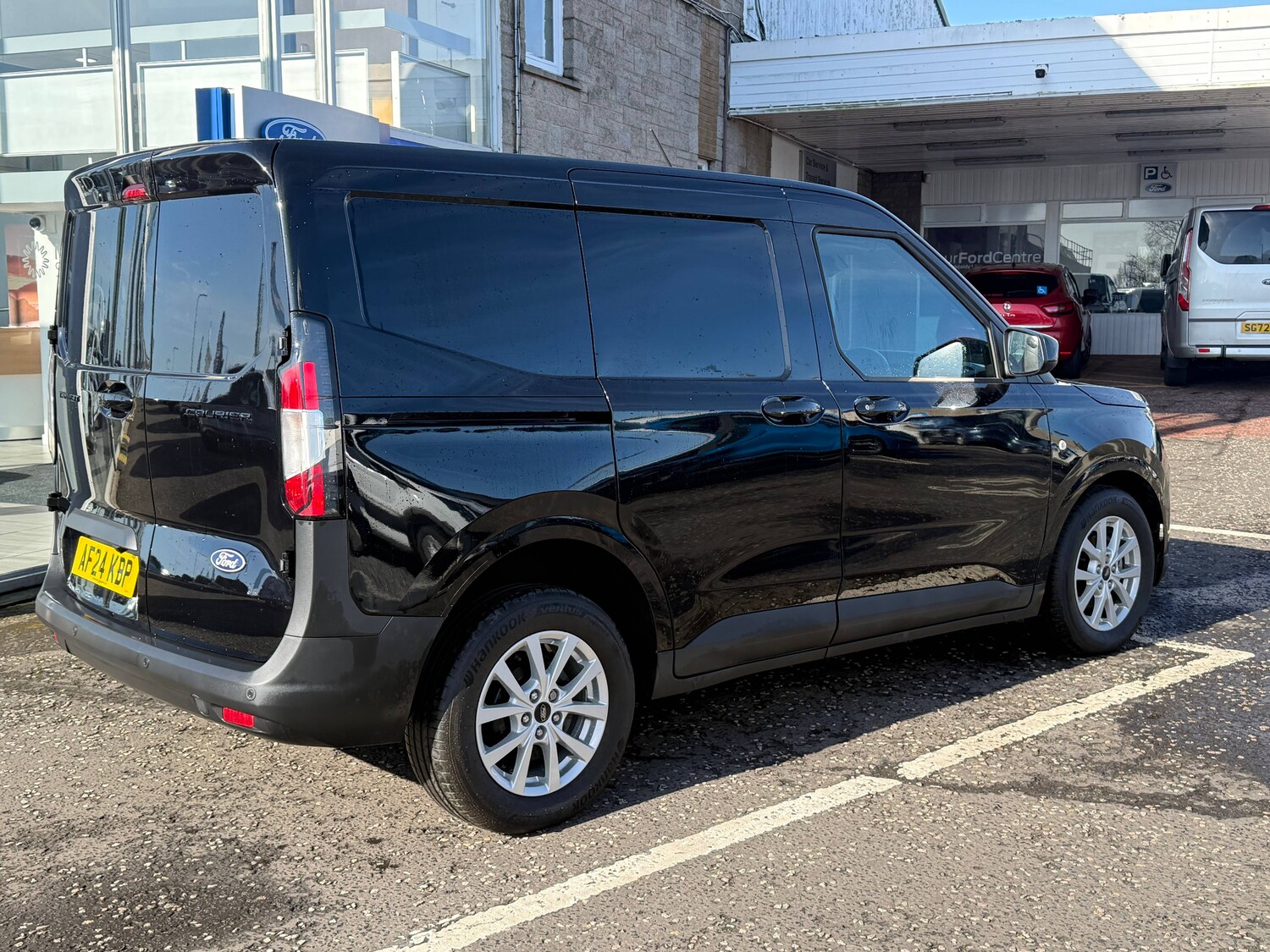 Used Ford Transit Courier 2024 for sale - 78121615: Photo 9