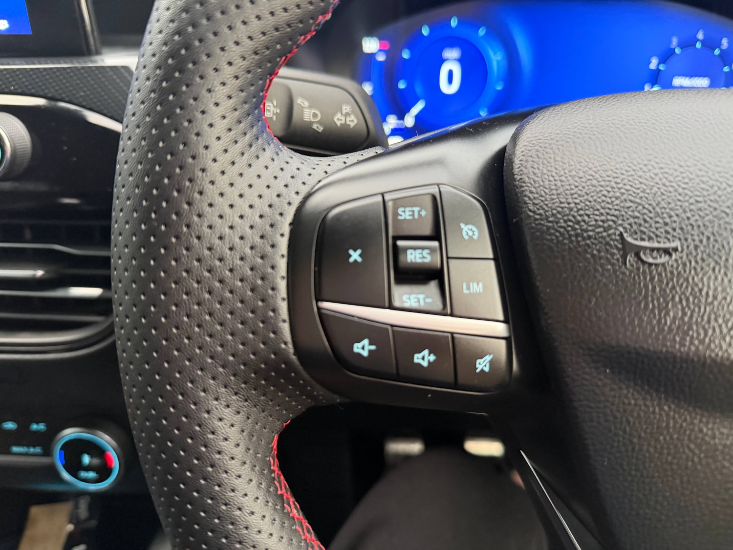 Used Ford Kuga 2023 for sale - 77117730: Photo 17