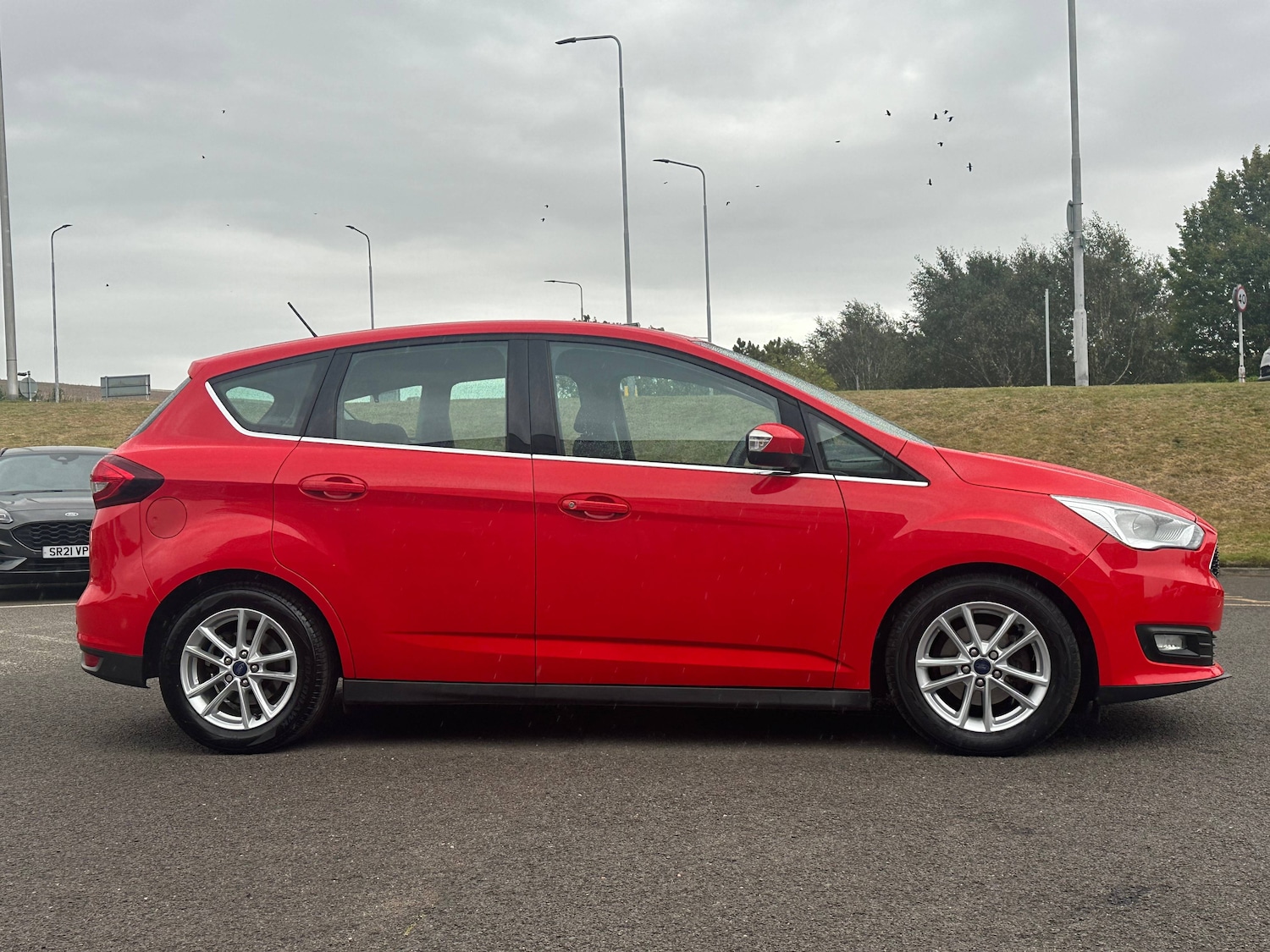 Used Ford C-Max 2017 for sale - 77059365: Photo 5