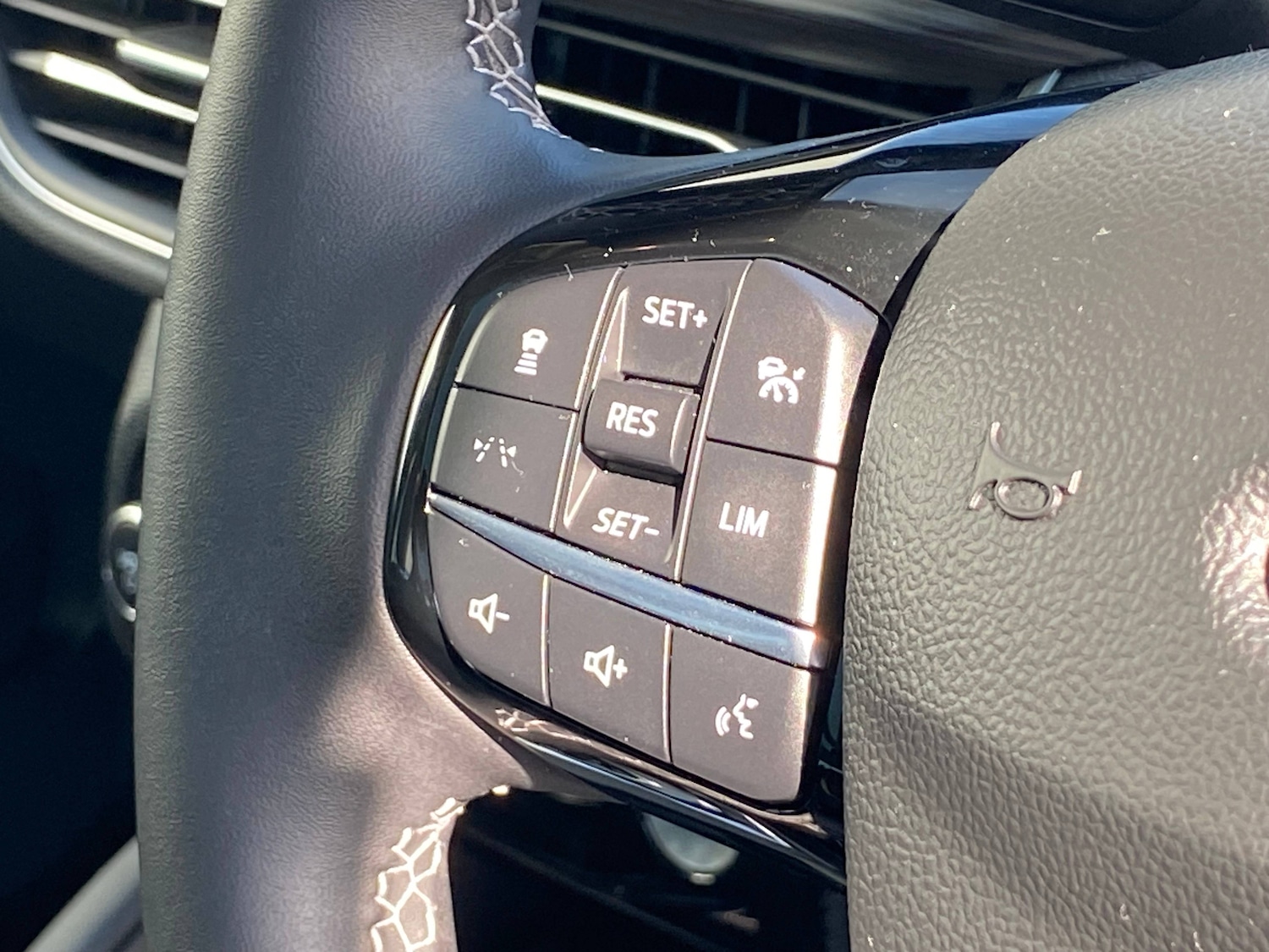 Used Ford Kuga 2024 for sale - 76831952: Photo 21