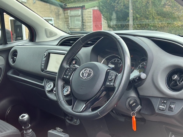 Used Toyota Yaris 2019 for sale - 76341458: Photo 11