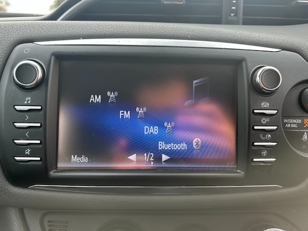 Used Toyota Yaris 2019 for sale - 76341458: Photo 15