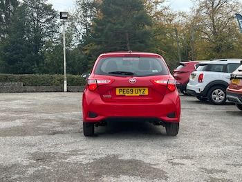 Used Toyota Yaris 2019 for sale - 76341458: Photo 4