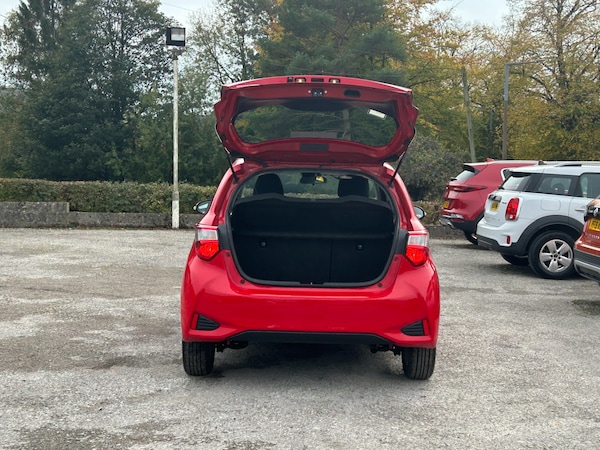 Used Toyota Yaris 2019 for sale - 76341458: Photo 5