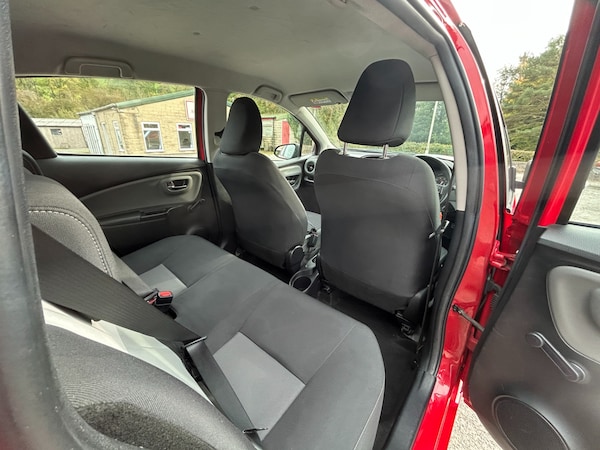 Used Toyota Yaris 2019 for sale - 76341458: Photo 7