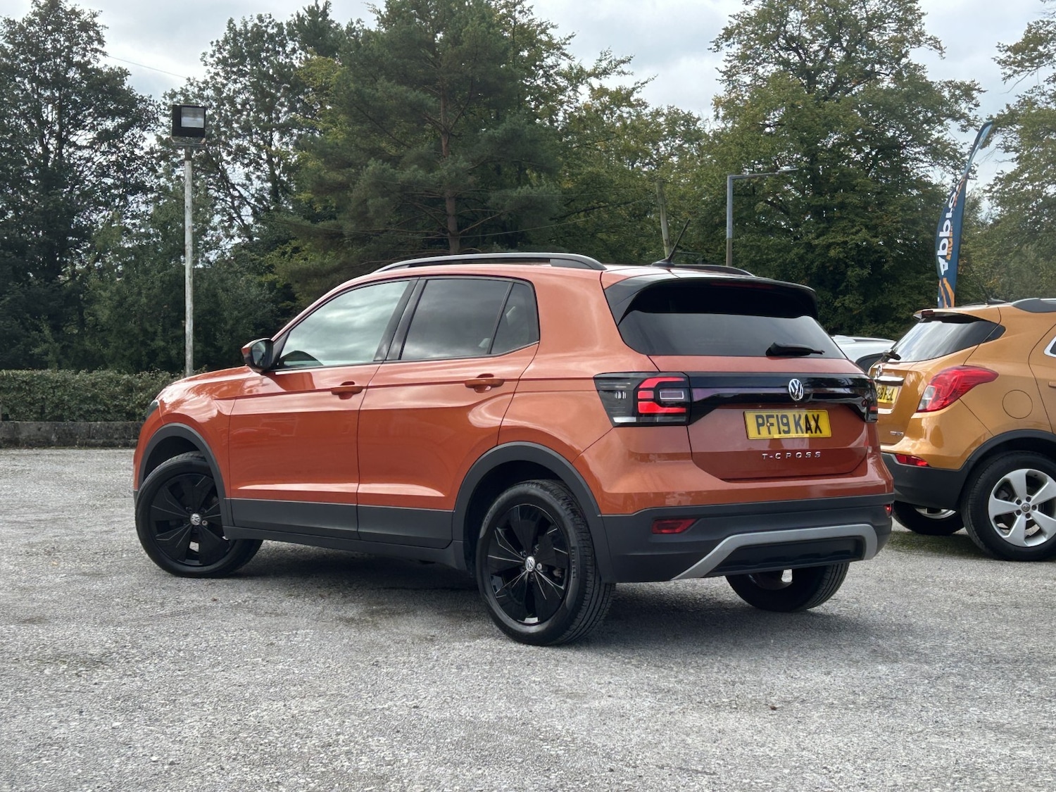 Used Volkswagen T-Cross 2019 for sale - 77073077: Photo 3