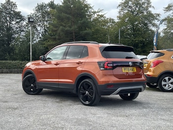 Used Volkswagen T-Cross 2019 for sale - 77073077: Photo