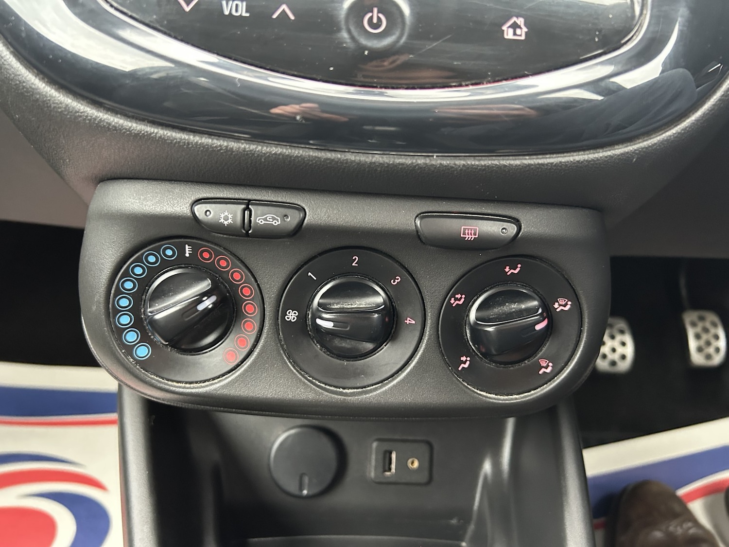 Used Vauxhall Corsa 2015 for sale - 76369327: Photo 16