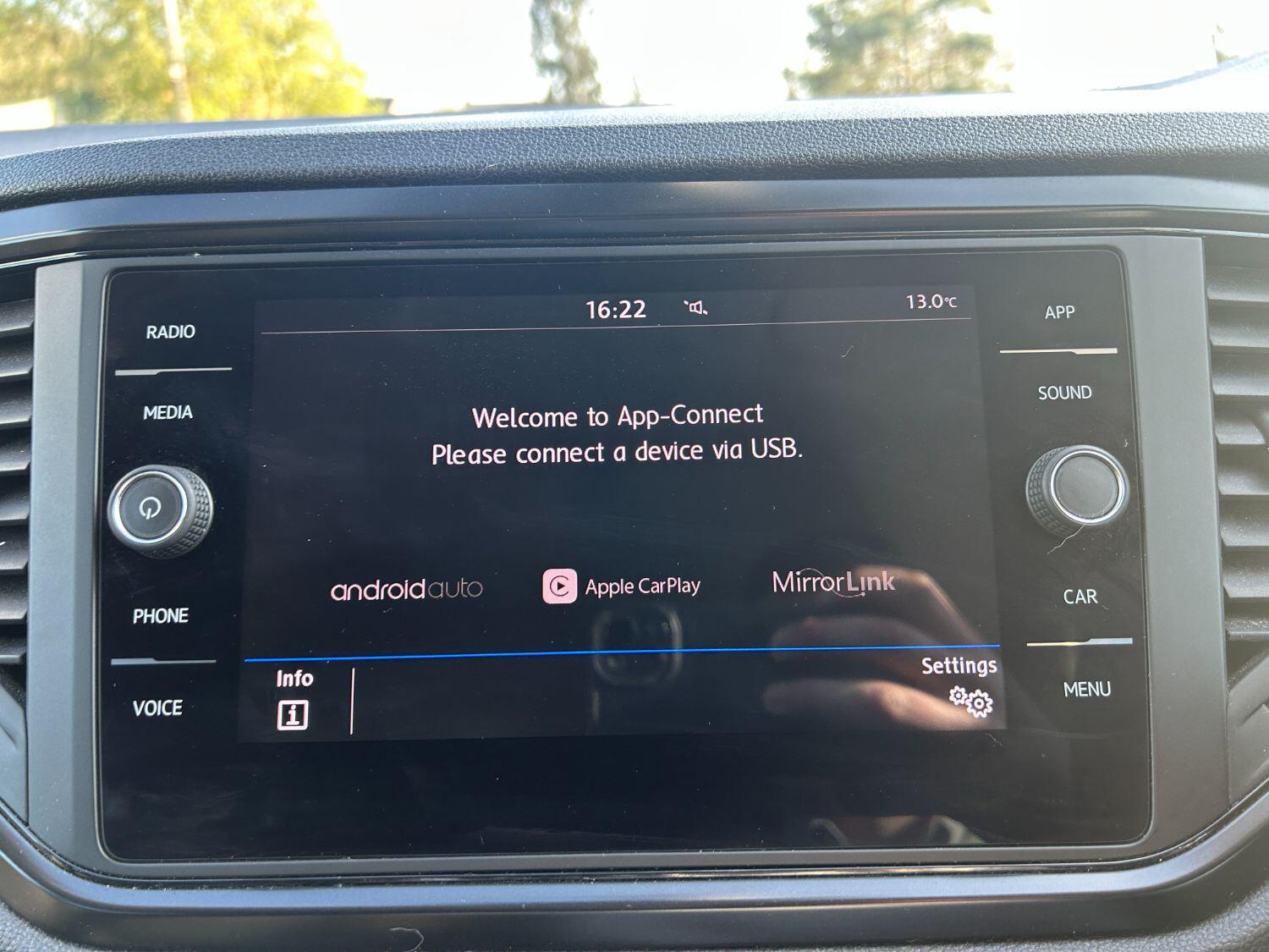 Used Volkswagen T-Roc 2020 for sale - 76363023: Photo 18