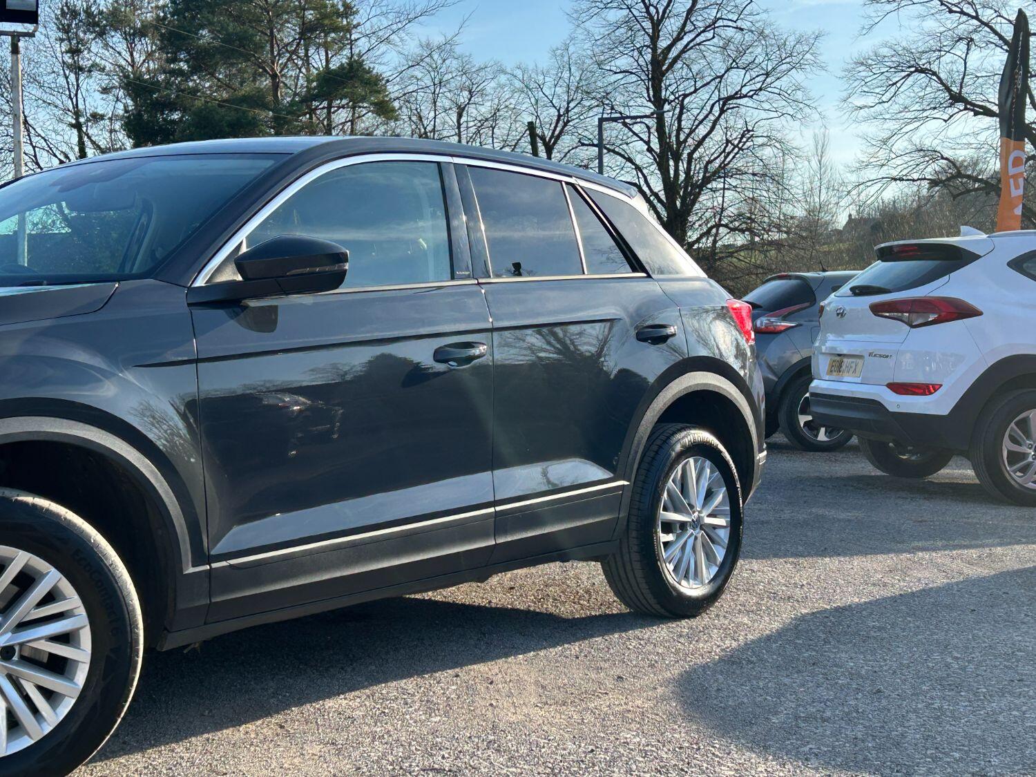 Used Volkswagen T-Roc 2020 for sale - 76363023: Photo 32