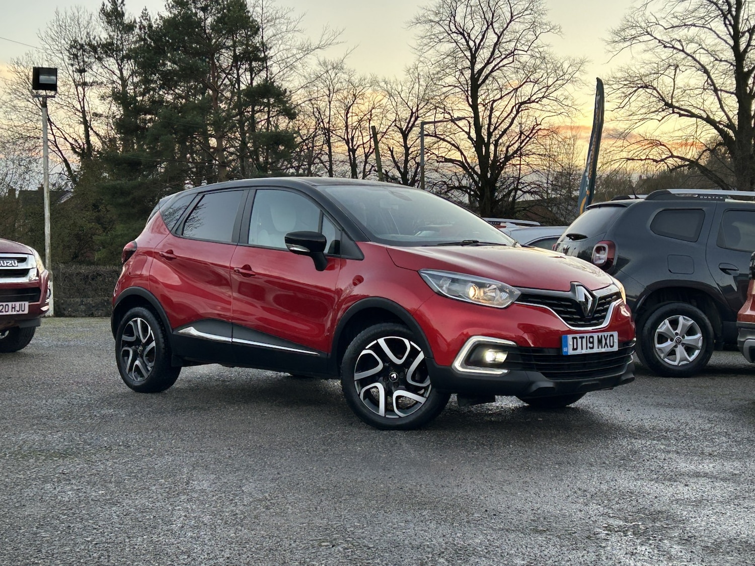 Used Renault Captur 2019 for sale - 76896916: Photo 1