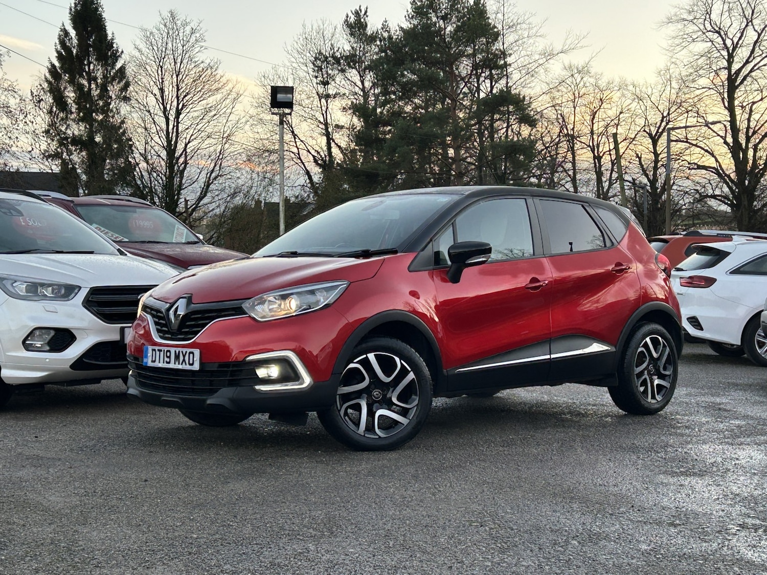 Used Renault Captur 2019 for sale - 76896916: Photo 2