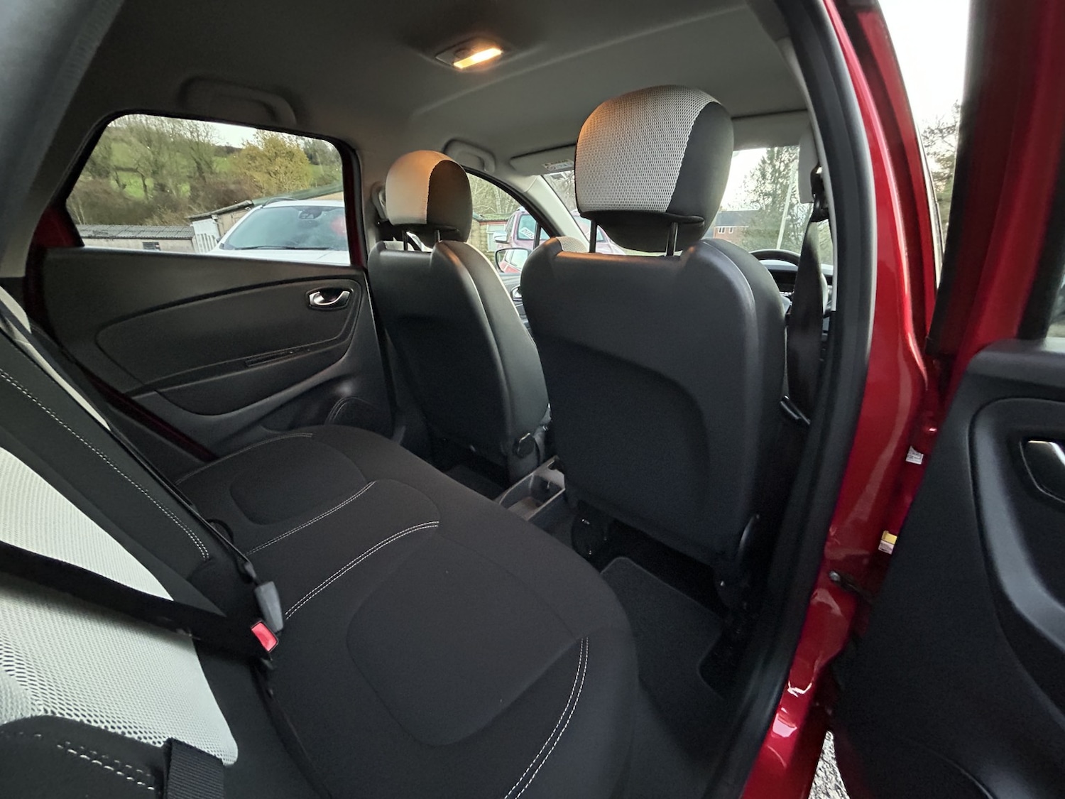 Used Renault Captur 2019 for sale - 76896916: Photo 7