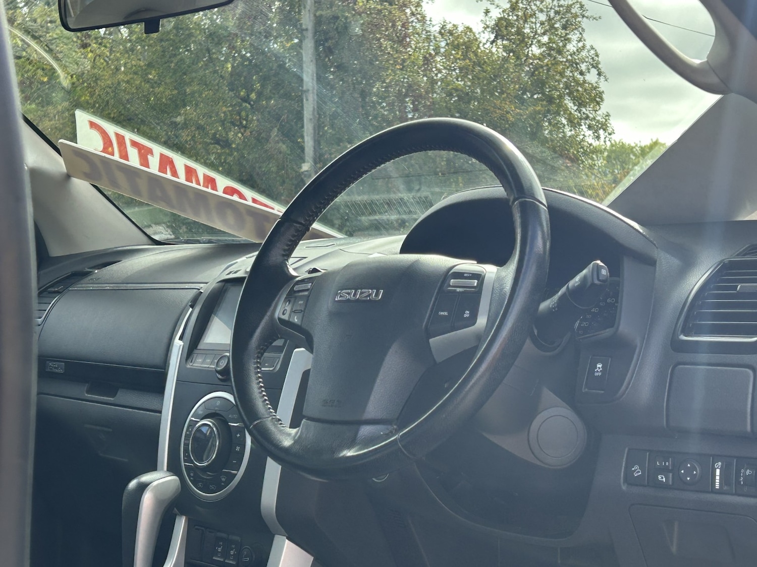 Used Isuzu D-Max 2020 for sale - 77073107: Photo 11